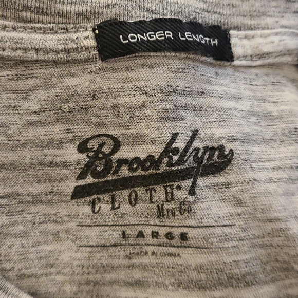 2 men's tee shirts size L large - Picture 4 of 5